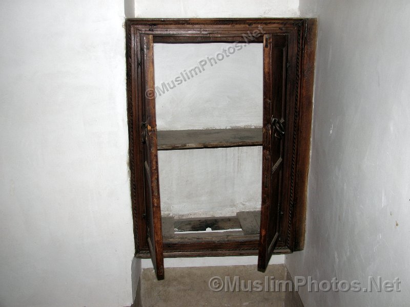 A closet in a student cell in the Ben Youssef Medressa